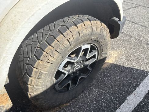 Used 2023 Ford Bronco Outer Banks image 11