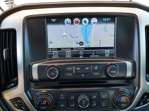 Used 2018 GMC Sierra 1500 SLT image 30