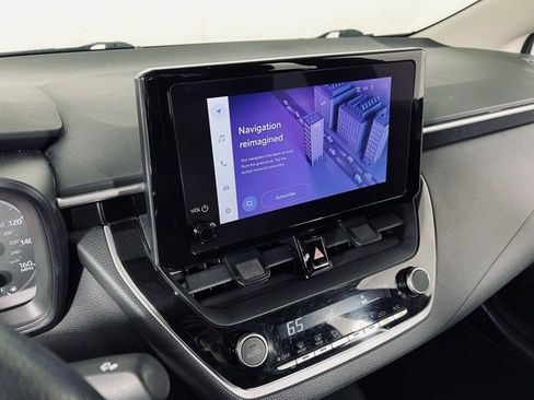 Used 2024 Toyota Corolla LE image 27