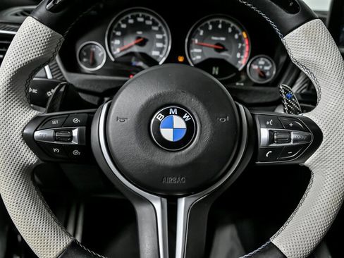 Used 2015 BMW M4 image 26