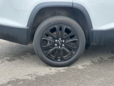 Used 2023 GMC Acadia SLT w/ Elevation Edition AWD/4WD image 24