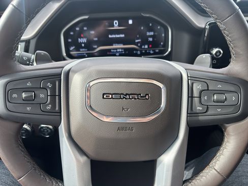 Used 2023 GMC Sierra 1500 Denali w/ Technology Package image 20