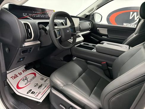 New 2027 Ford Expedition Active RWD image 11