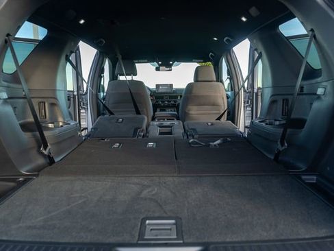 Used 2025 Honda Pilot Sport image 20