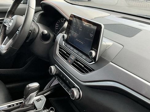 Used 2023 Nissan Altima 2.5 SR image 16