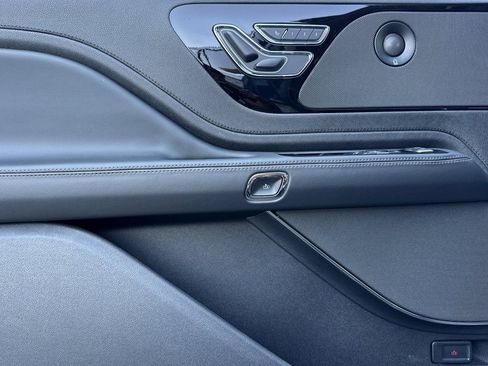 New 2025 Lincoln Aviator Reserve image 10