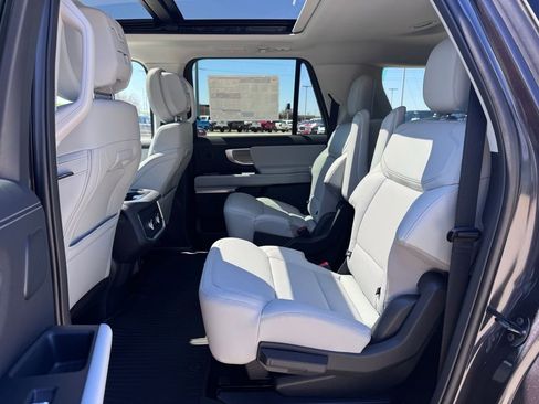 New 2026 Ford Expedition Max Platinum w/ Driver's Package AWD/4WD image 21