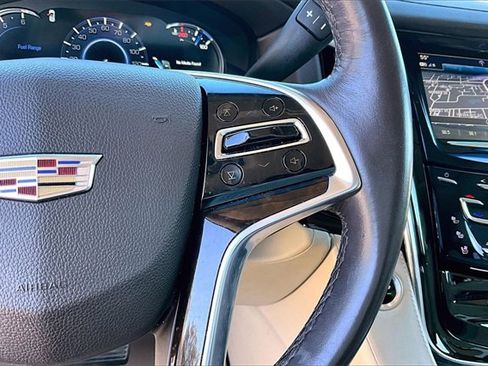 Used 2017 Cadillac Escalade Luxury image 11