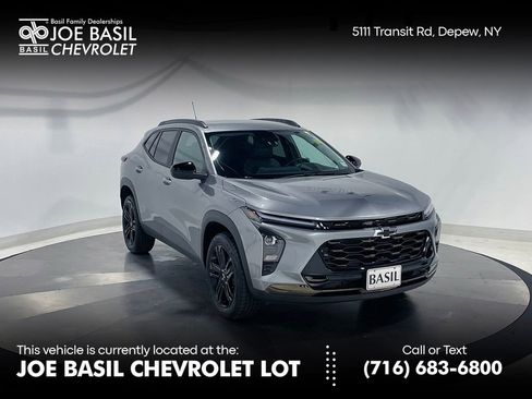 Used 2025 Chevrolet Trax ACTIV image 1