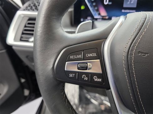 Used 2025 BMW X5 sDrive40i w/ Premium Package image 16