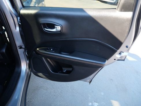 Used 2019 Jeep Compass Limited w/ Safety & Security Group AWD/4WD image 22