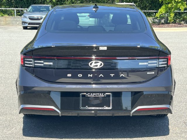Used 2025 Hyundai Sonata SEL AWD/4WD image 12