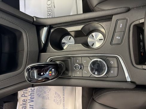 Certified 2022 Cadillac XT5 Premium Luxury w/ LPO, Floor Liner Package image 17