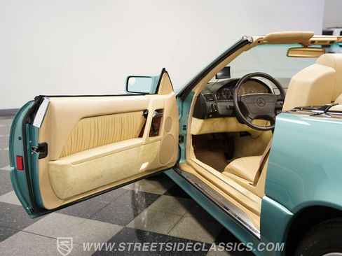 Used 1995 Mercedes-Benz SL 320 image 37