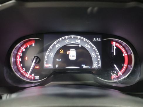 Used 2025 Toyota RAV4 LE AWD/4WD image 39