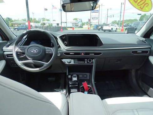 Used 2023 Hyundai Sonata SEL w/ Convenience Package image 9