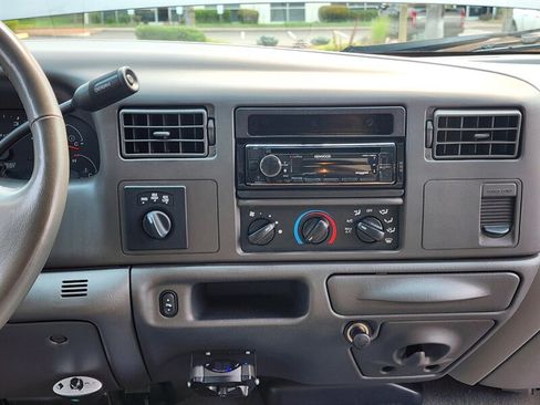 Used 2002 Ford F250 Lariat AWD/4WD image 18