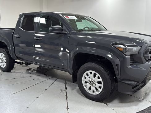 Certified 2024 Toyota Tacoma SR image 3