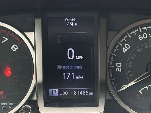 Used 2020 Toyota Tacoma SR5 image 15