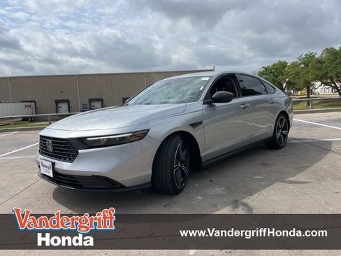 Used 2026 Honda Accord SE image 1