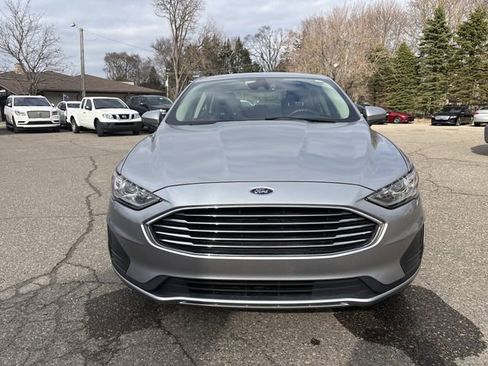 Certified 2020 Ford Fusion SE image 2