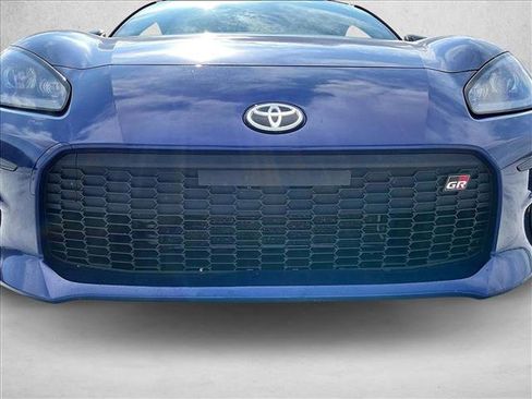 Used 2022 Toyota GR86 Premium RWD image 29