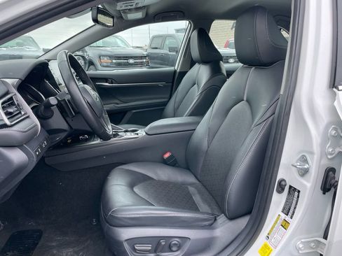 Used 2024 Toyota Camry XSE FWD image 7