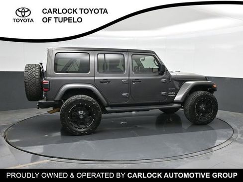 Used 2021 Jeep Wrangler Unlimited Sahara image 4