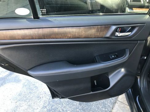 Used 2017 Subaru Outback 2.5i Limited AWD/4WD image 37