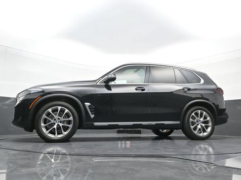 Used 2026 BMW X5 xDrive40i AWD/4WD image 25