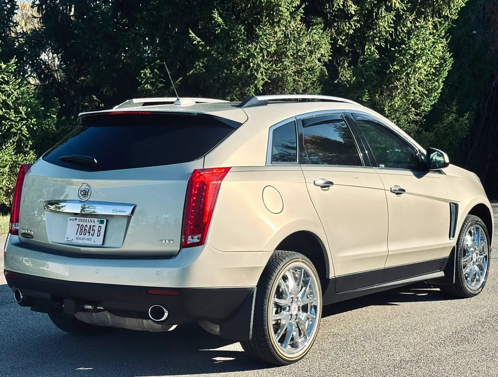 Used 2015 Cadillac SRX Performance AWD/4WD image 10