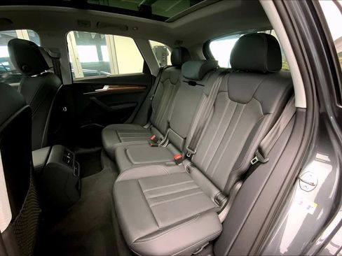 Used 2023 Audi Q5 2.0T Premium Plus w/ Premium Plus Package AWD/4WD image 21