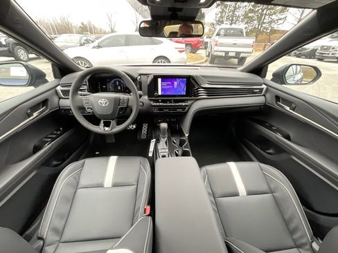 Certified 2026 Toyota Camry SE image 7