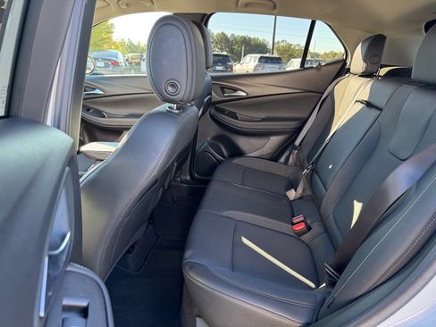 Used 2022 Buick Encore GX Select image 12