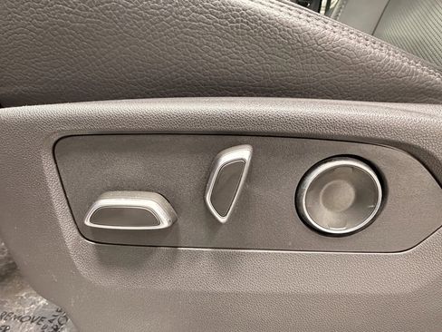 Used 2024 GMC Sierra 2500 Denali w/ Denali Reserve Package image 31