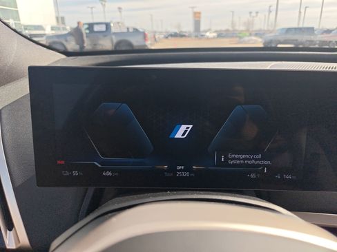 Used 2024 BMW iX xDrive50 w/ Premium Package image 16