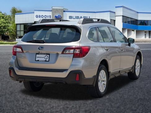 Used 2018 Subaru Outback 2.5i AWD/4WD image 6