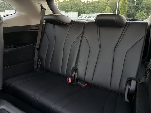 Used 2023 Acura MDX w/ Technology Package FWD image 32