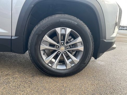 Used 2026 Chevrolet Equinox LT image 16