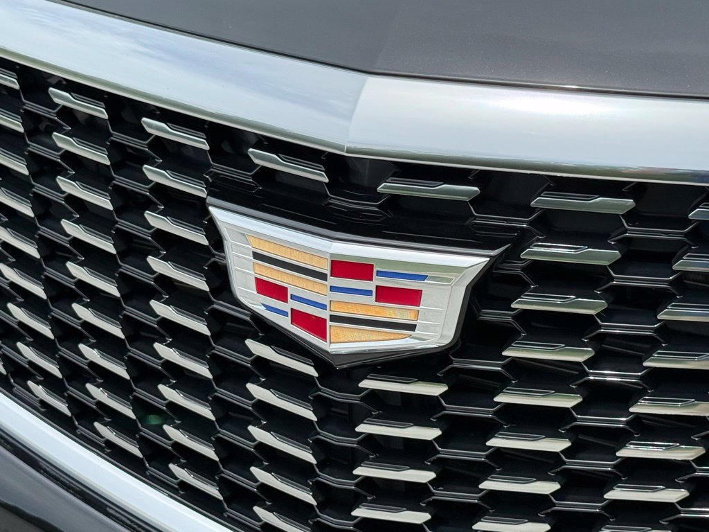 Used 2025 Cadillac XT5 Premium Luxury w/ LPO, Floor Liner Package AWD/4WD image 8