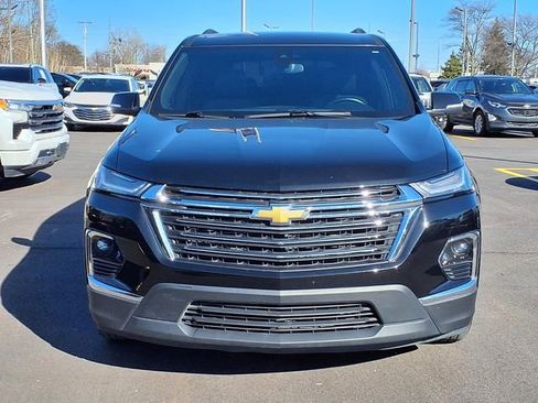 Used 2023 Chevrolet Traverse LT FWD image 24