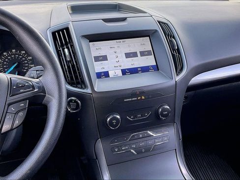 Used 2020 Ford Edge SE FWD image 5