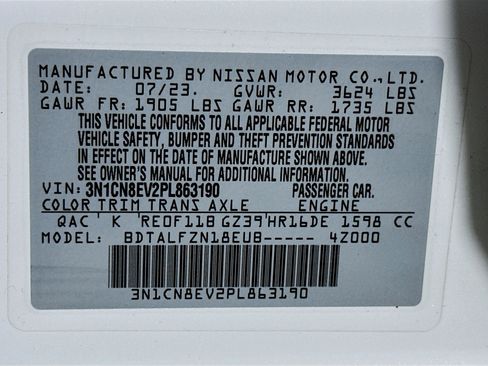 Used 2023 Nissan Versa SV image 12