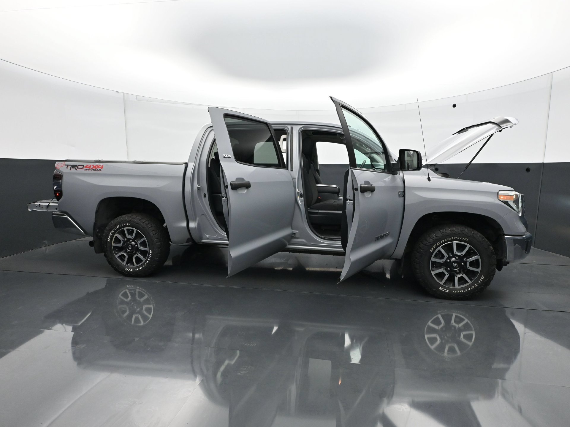 Used 2018 Toyota Tundra SR5 AWD/4WD image 36