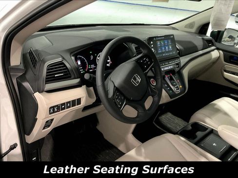 Used 2026 Honda Odyssey EX-L image 4