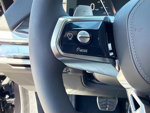 New 2026 BMW 760i xDrive image 38