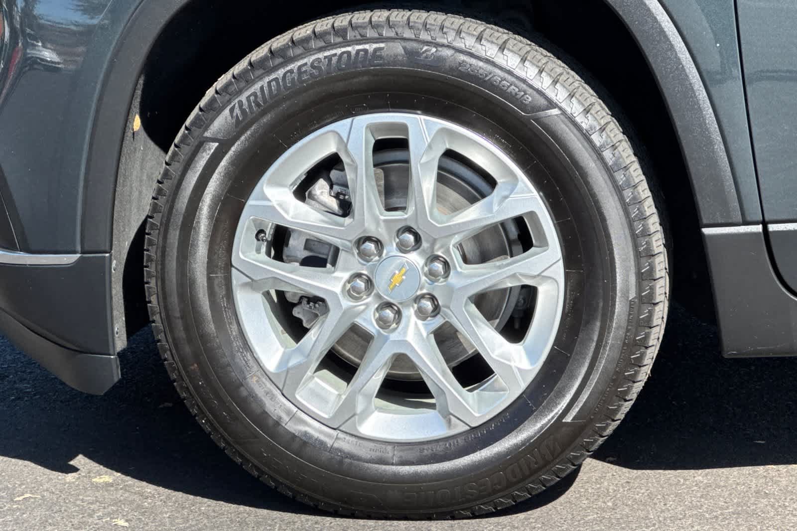 Used 2020 Chevrolet Traverse LT AWD/4WD image 27