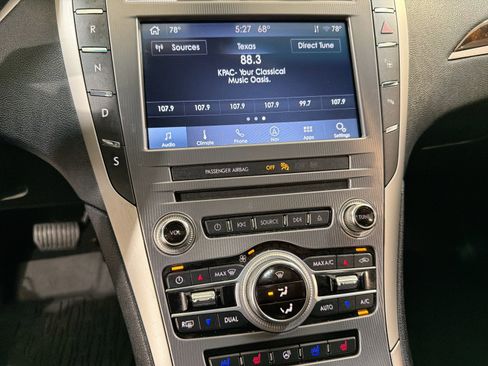 Used 2020 Lincoln MKZ Reserve w/ Elements Package image 17