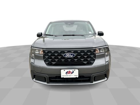 Used 2025 Ford Maverick XLT w/ Equipment Group 301A AWD/4WD image 3