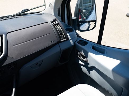 Used 2018 Ford Transit 350 XL RWD image 10